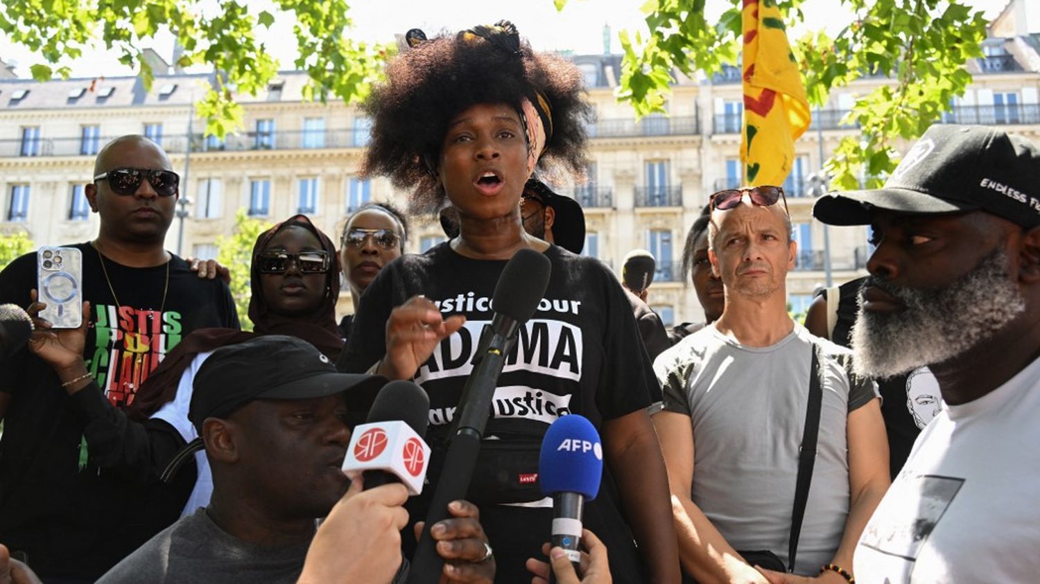 Le frère d'Assa et Adama Traoré est sorti de garde à vue et n'est plus hospitalisé