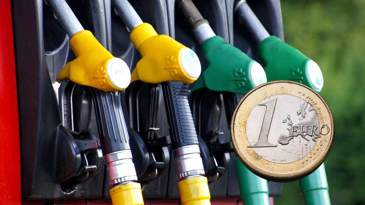 Cohue chez E.Leclerc avec son offre carburant à 1 euro le litre d'essence !