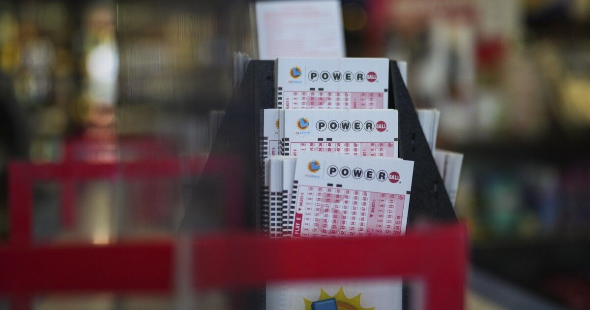 Mega Millions, Powerball jackpots continue to climb