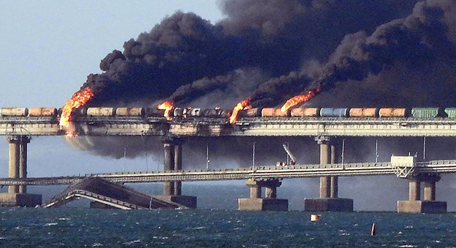 L'Ukraine Admet Pour La Première Fois Être À L'origine De L'explosion D'un Pont En Crimée