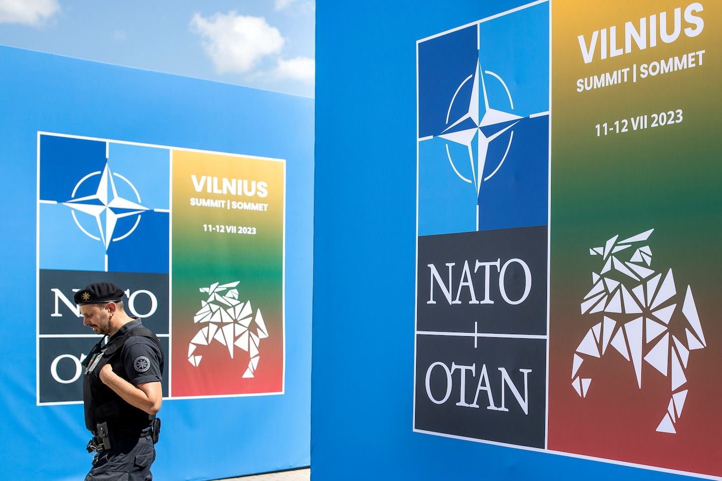 Biden, lawmakers say war with Russia must end before Ukraine joins NATO