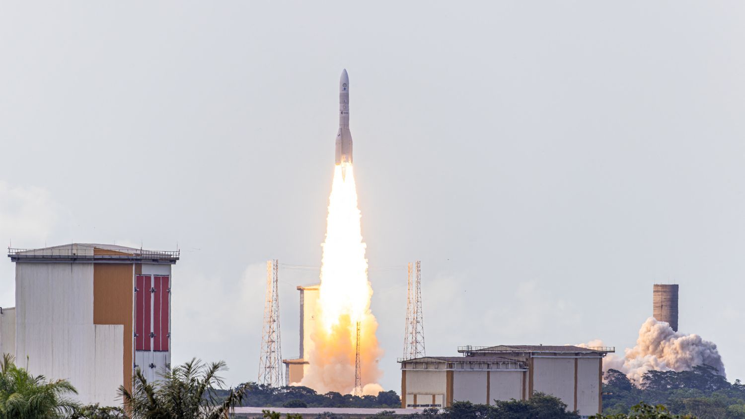 Ariane 6 : la fusée européenne a réussi son premier vol