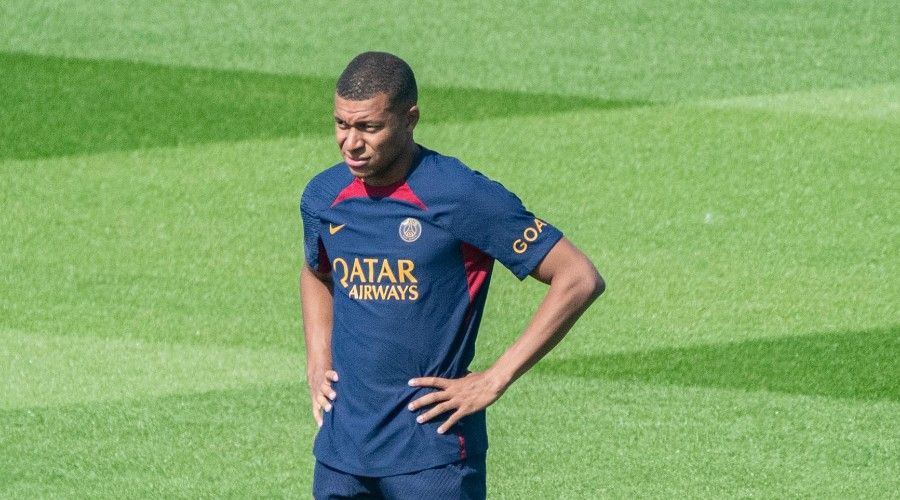 Mbappé, le PSG droit dans le mur