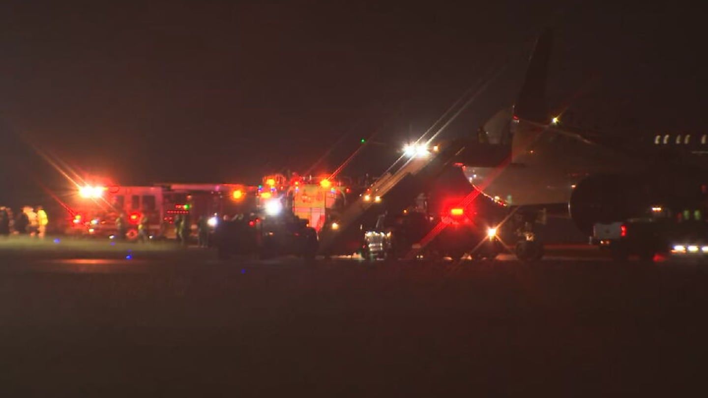 Plane carrying Carolina Panthers players slides off taxiway