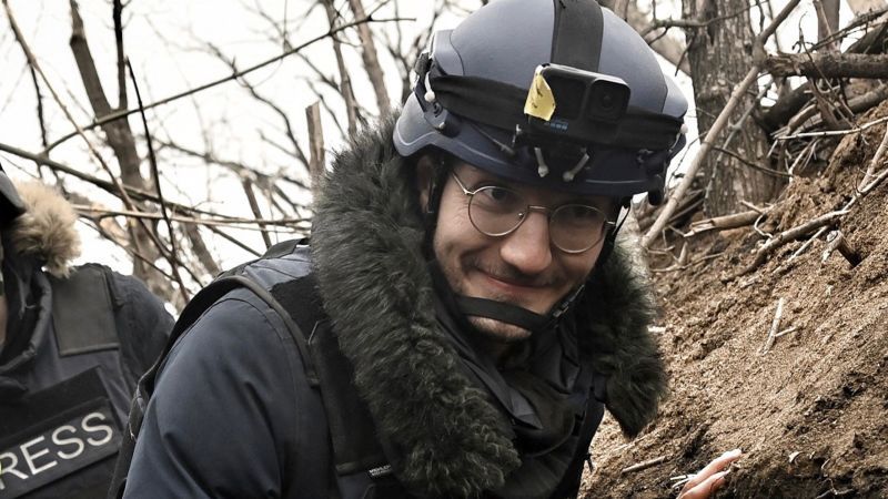 Arman Soldin: AFP journalist killed in rocket fire near eastern Ukraine's Bakhmut