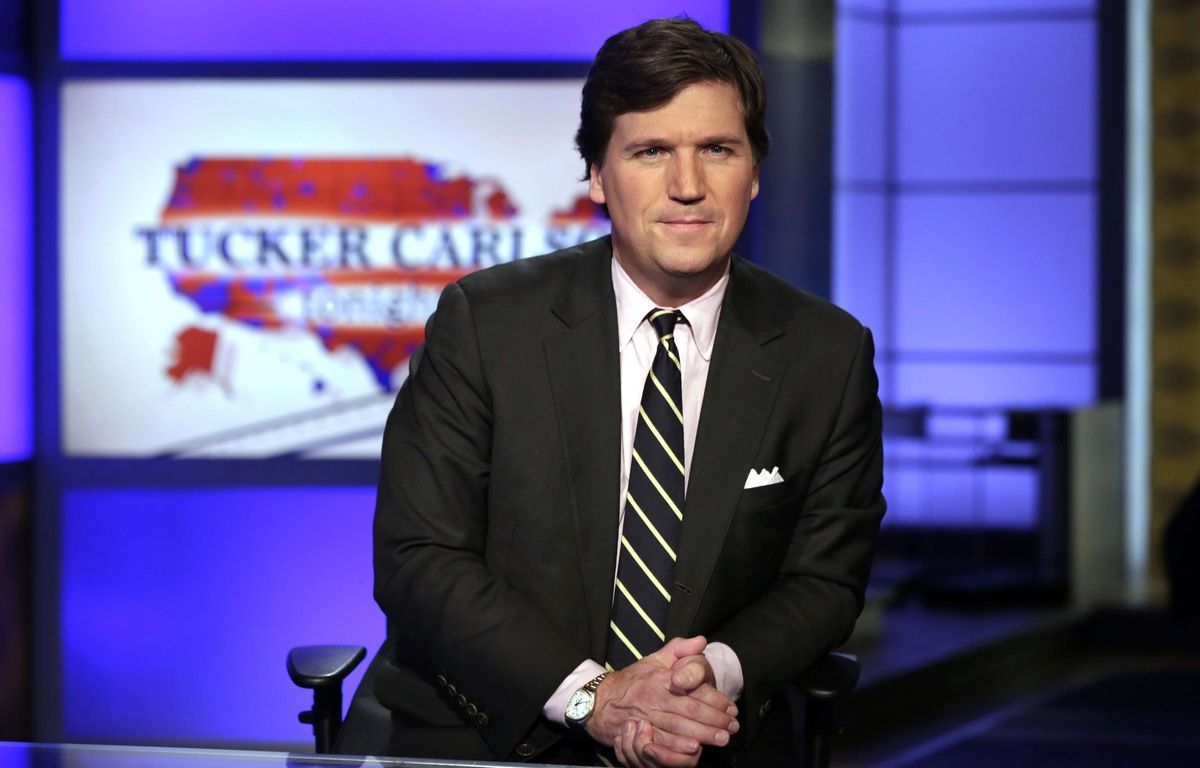 Etats-Unis : Limogé par Fox News, Tucker Carlson annonce le retour de son émission sur Twitter