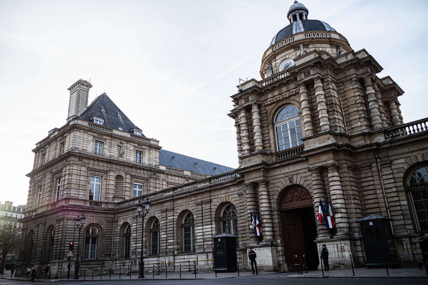 La proposition de loi pour mieux encadrer l’activité des influenceurs franchit une nouvelle étape après un vote au Sénat