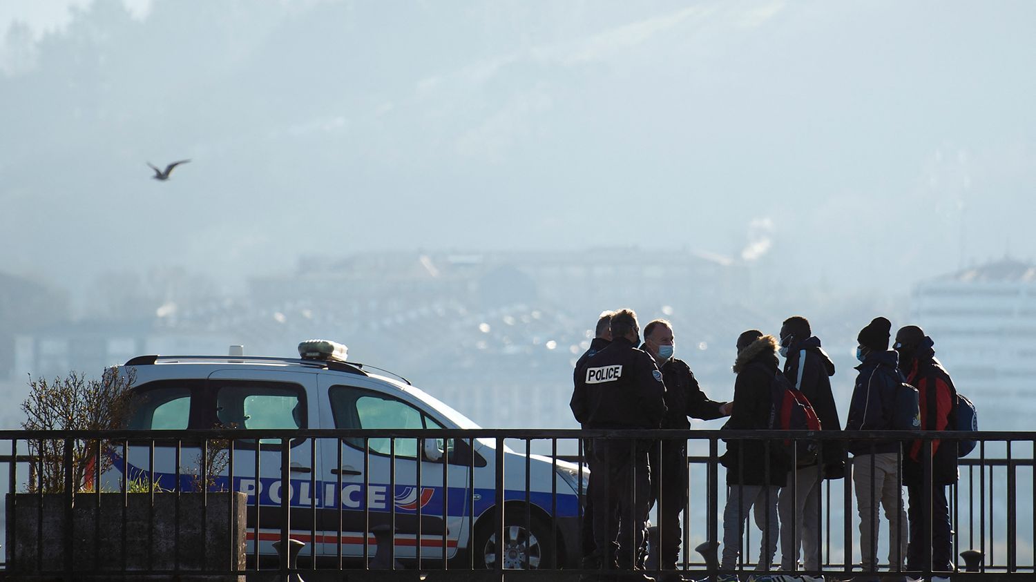 Migrants : les ONG dénoncent des droits bafoués à la frontière franco-espagnole