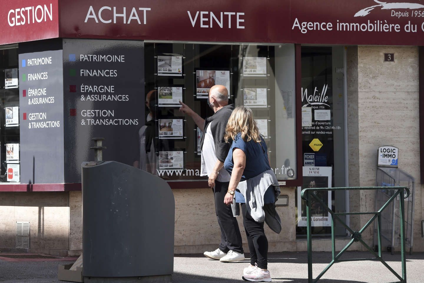 Crise du logement : " Après plusieurs mois de recherches, nous avons fini par accepter un deux-pièces sans lumière et extrêmement bruyant "