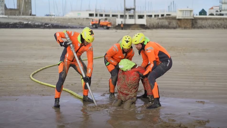 Saint-Hilaire-de-Riez : un jeune homme sauvé d'un ensablement par les pompiers