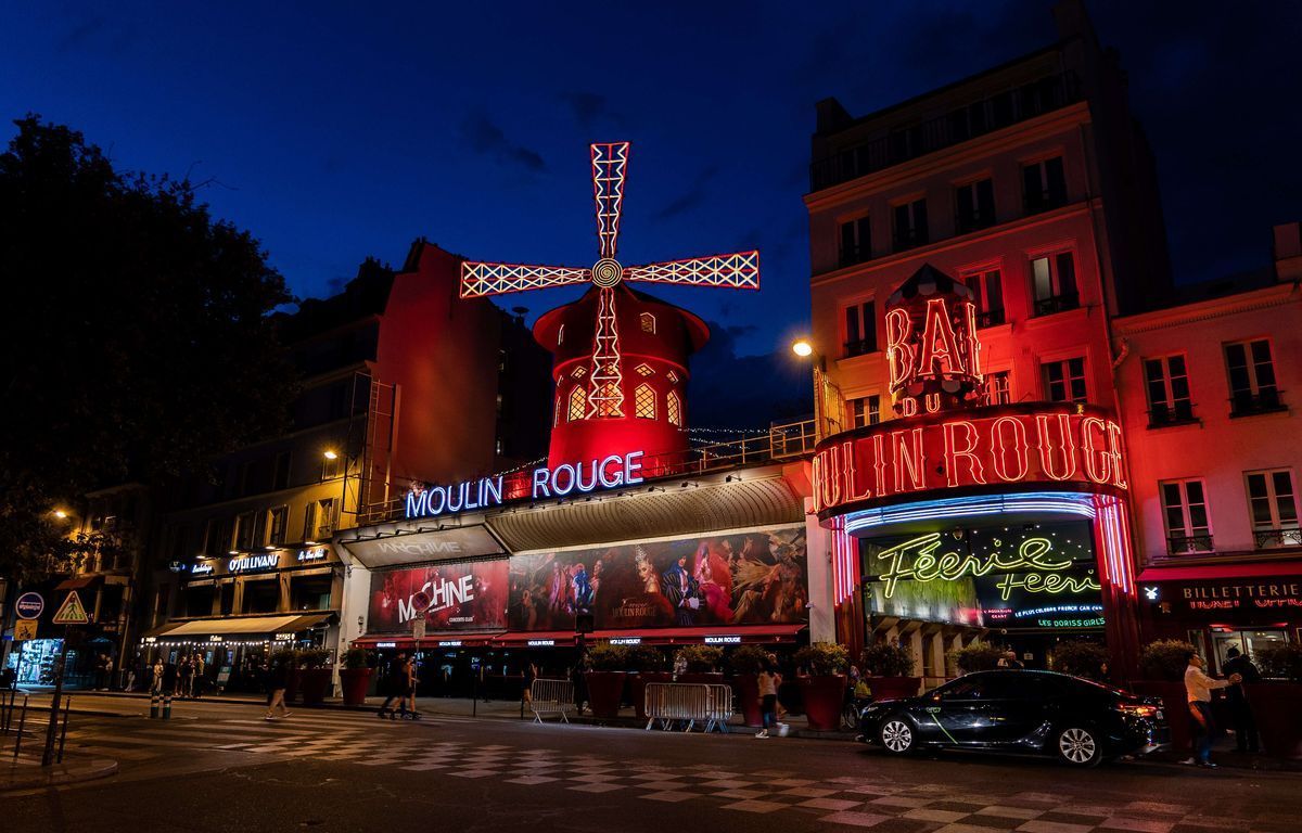 Moulin Rouge : Le célèbre cabaret cesse avec effet immédiat son numéro contesté avec des serpents