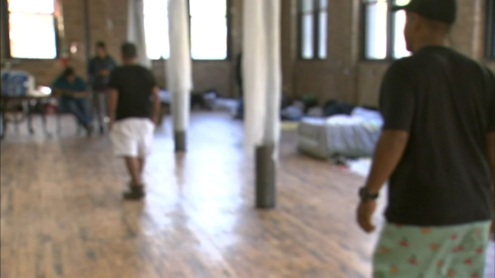 Pilsen building owner steps up when CPD station runs out of room for migrants in Chicago