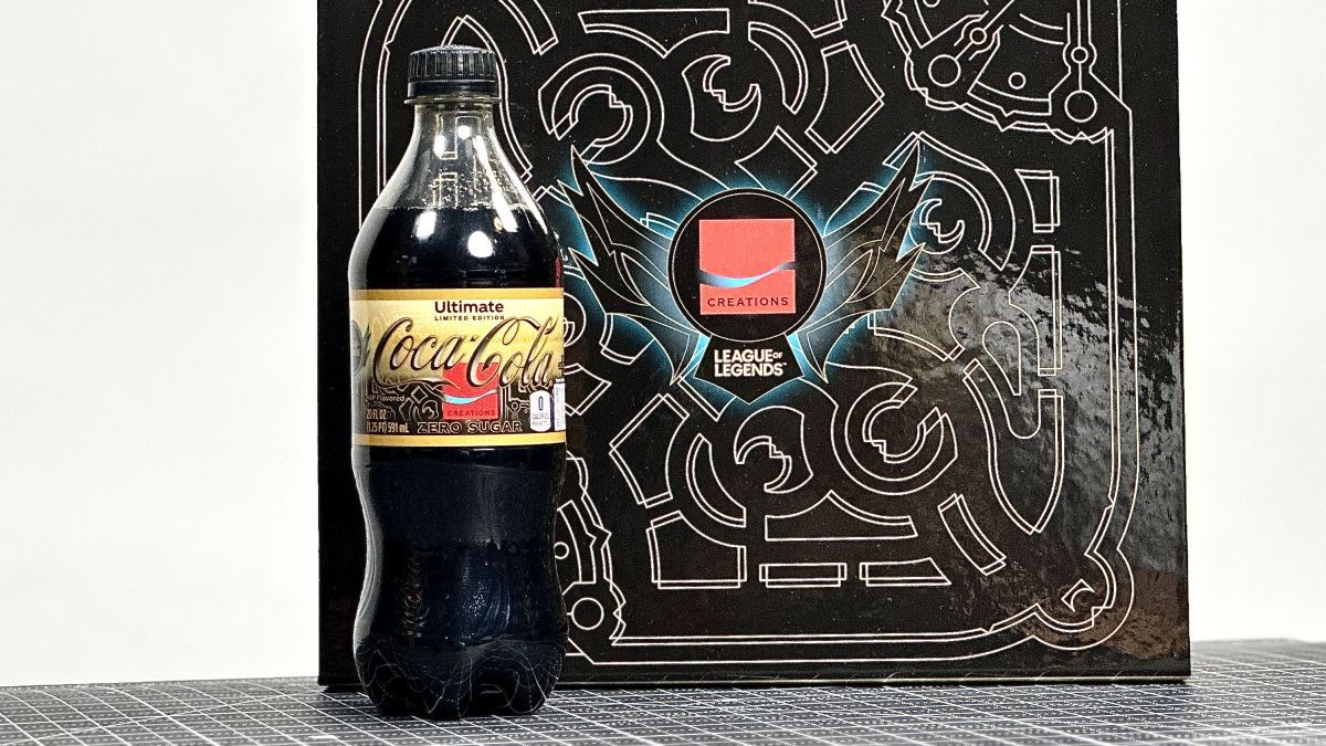 I tried the Coca-Cola Ultimate League of Legends flavor - here's what it tastes like