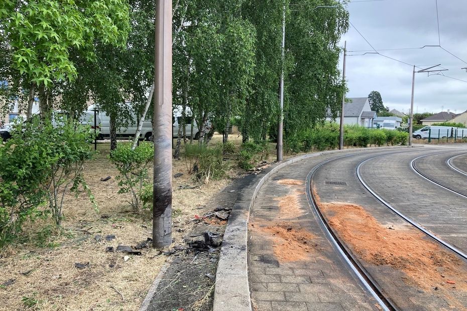 Trois jeunes âgés de 18 à 19 ans décèdent dans un accident de voiture dans le Loiret