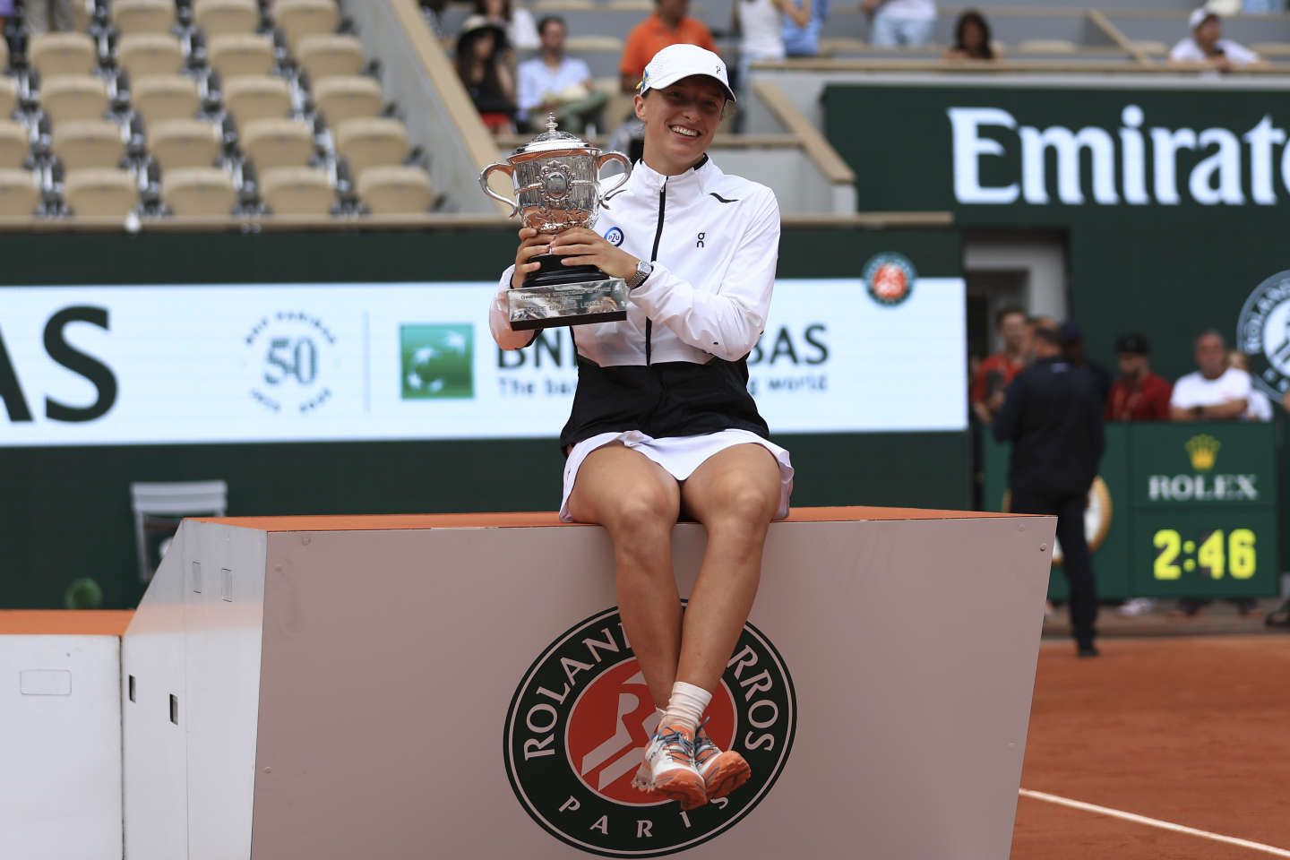 Roland-Garros 2023 : Iga Swiatek conserve son titre au bout du suspense