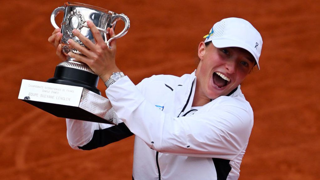 Iga Swiatek wins third French Open, fourth Grand Slam title in tough final