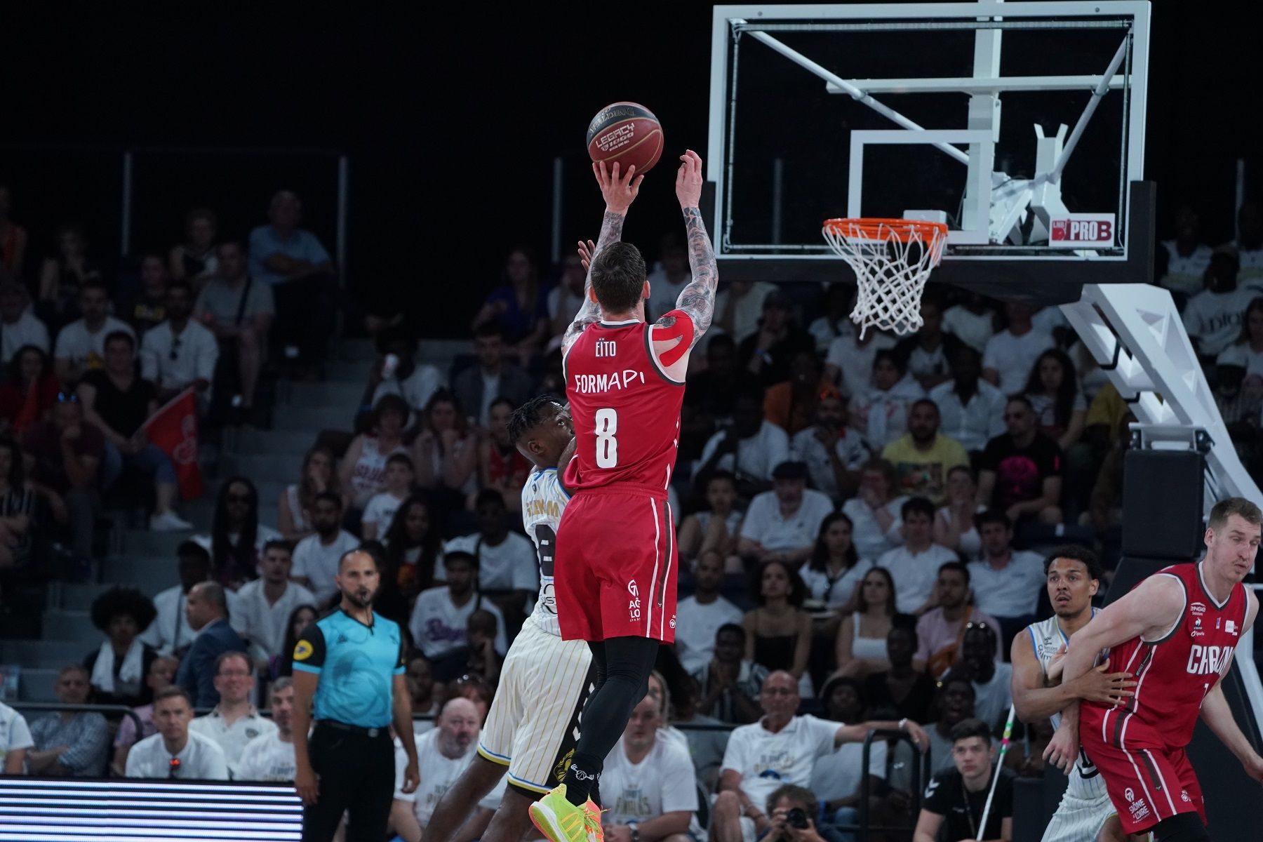 L’Élan Chalon surclasse Champagne Basket et revient à égalité !