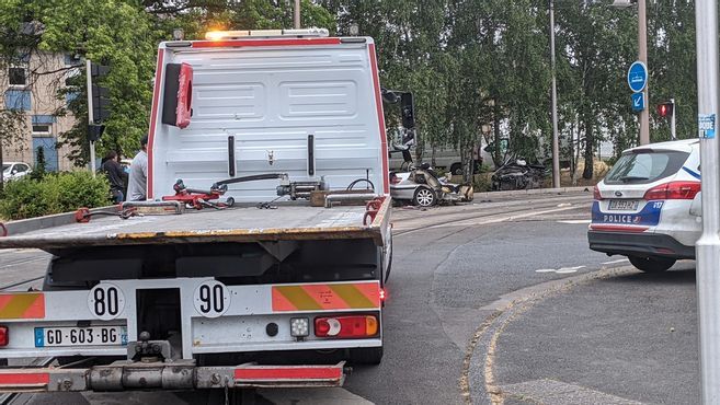 Ce que l'on sait après l'accident de voiture qui a fait trois morts à Fleury-les-Aubrais