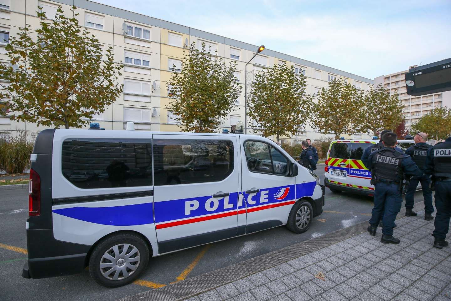 Dans le Doubs, un homme arrêté pour tentative d’assassinat après la découverte d’un détonateur " artisanal " et de bonbonnes de gaz dans son appartement