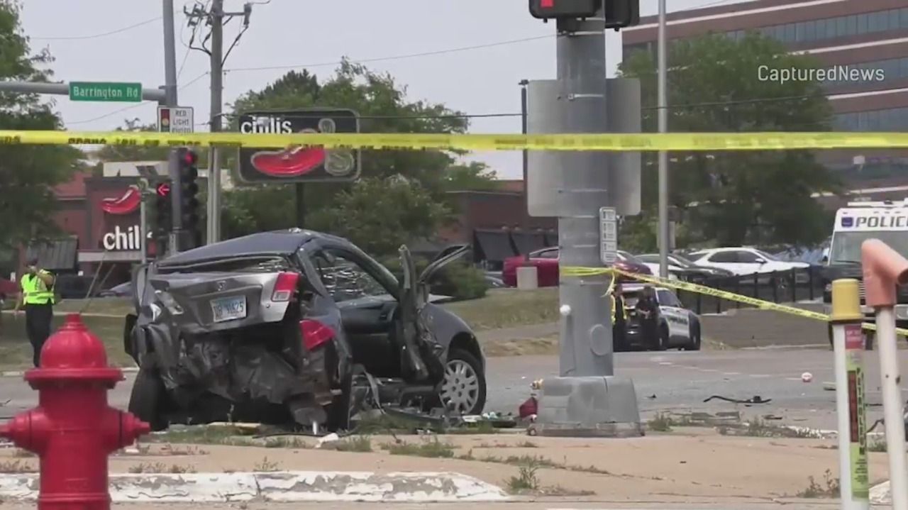 Police: Alcohol may be involved in crash that killed 2 in Hoffman Estates