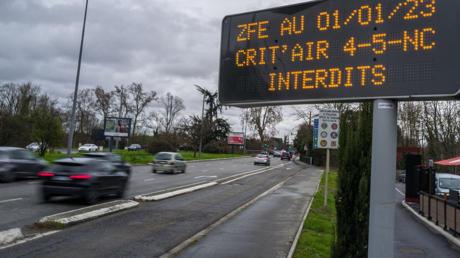 Zones à faible émission : "Telles qu'elles sont organisées, elles risquent d'exclure les plus modestes", selon le maire de Toulouse