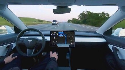 車主過份依賴 Tesla 自動駕駛意外多！美國要 Tesla 交逾 10 億罰款