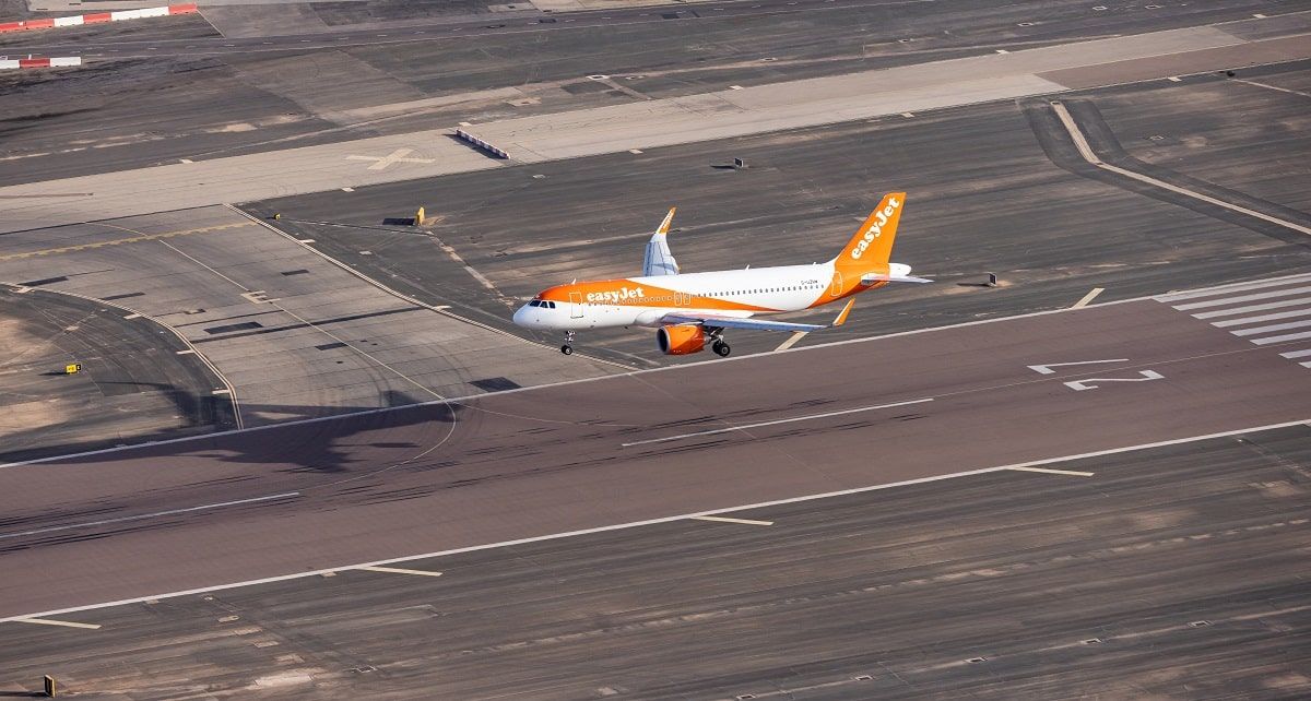 Spectaculaire atterrissage en crabe d’un Airbus A320 d’easyJet (Vidéo)