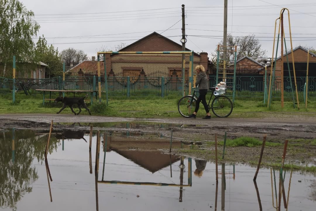 Attack on Ukrainian Aid Site: 'Another War Crime'