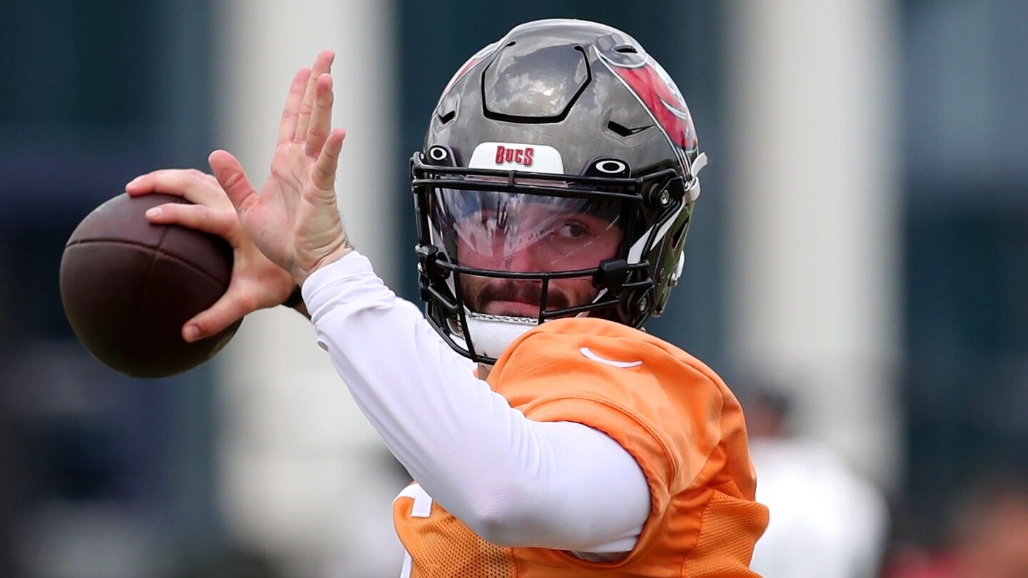 Report: Baker Mayfield will start for Buccaneers in Week 1