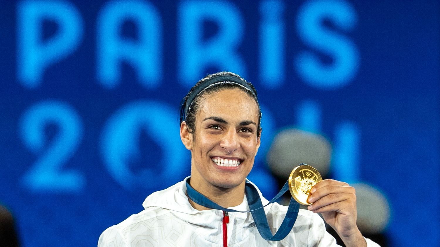 JO 2024 : la championne olympique de boxe algérienne Imane Khelif a déposé plainte pour cyberharcèlement à Paris