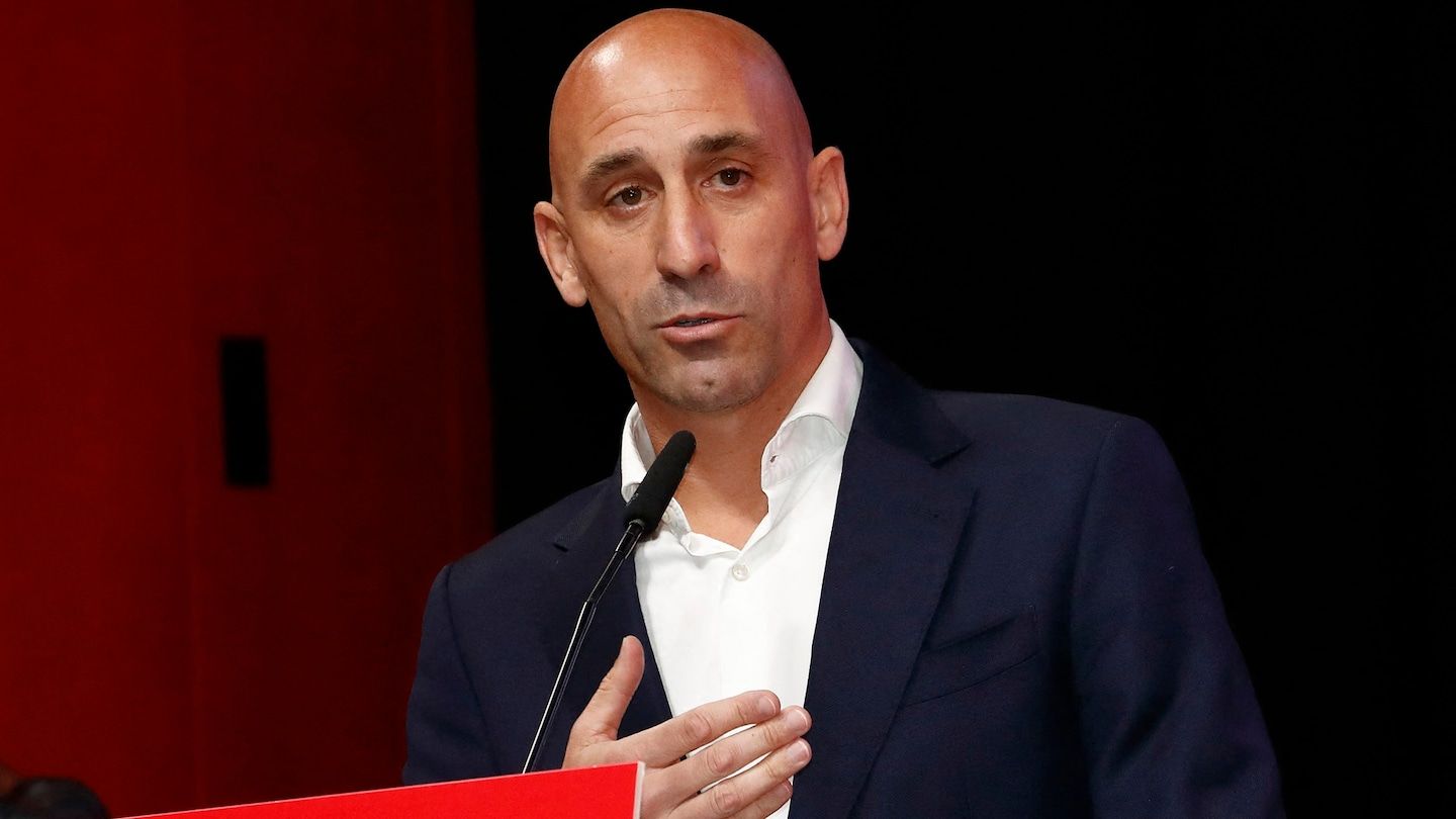 Luis Rubiales resigns as Spanish soccer president after World Cup kiss