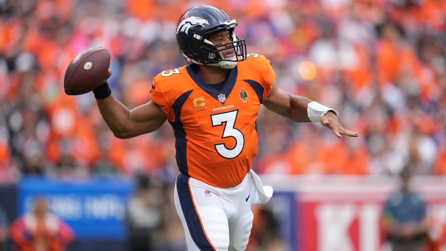 Broncos score late first-half TD to take 13-10 lead on Raiders