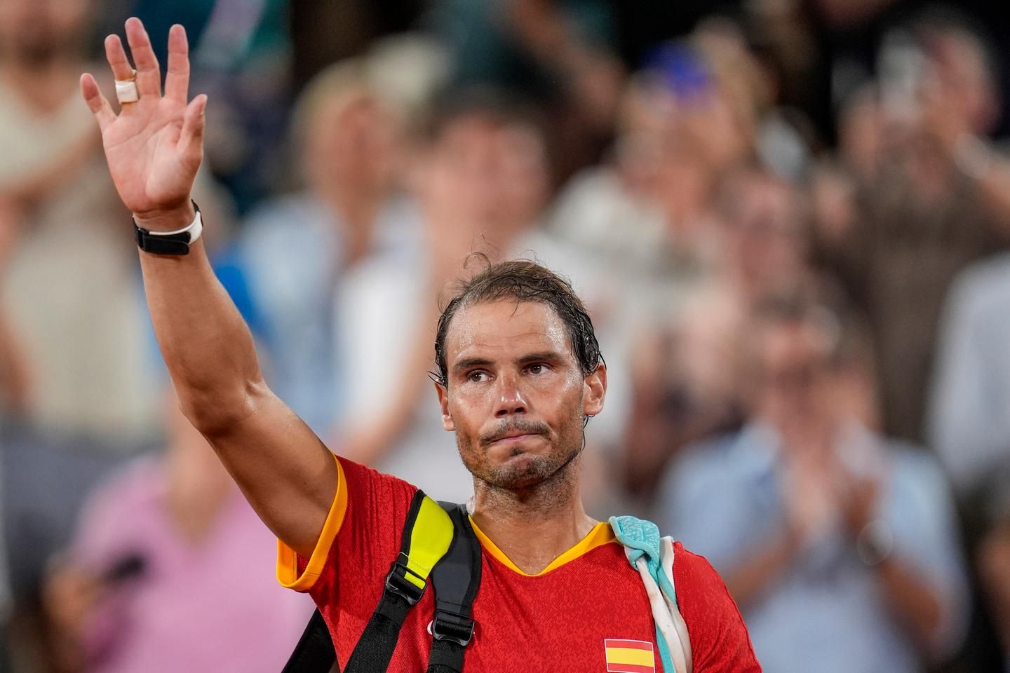 Retraite de Rafael Nadal : le monde du sport salue une " icône " et une " légende " à l’" héritage inégalable "