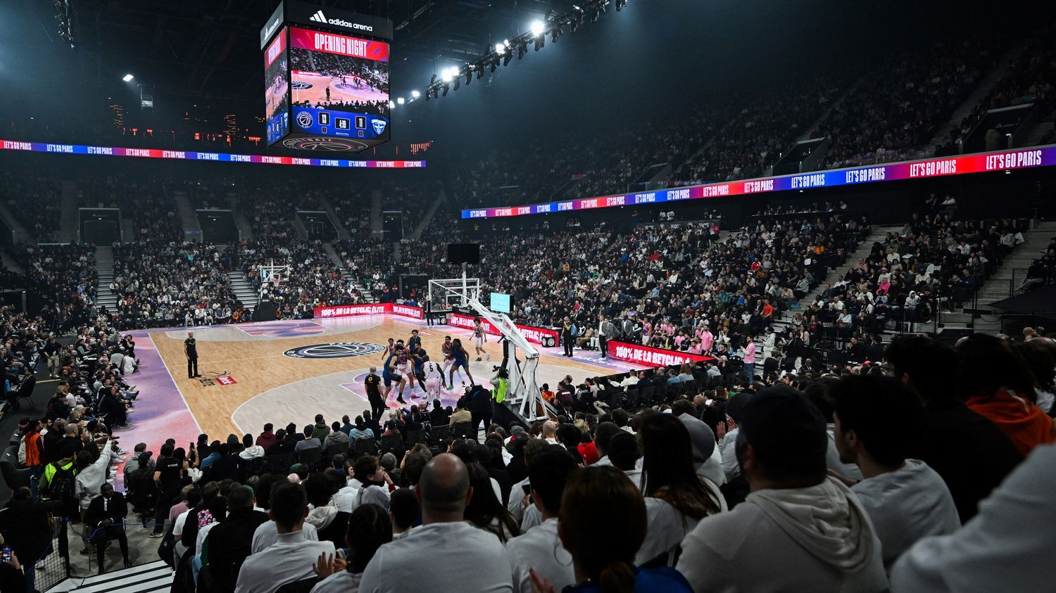 on était à l'inauguration de l'Adidas Arena, la nouvelle salle du Paris Basketball promise aux "sports urbains"