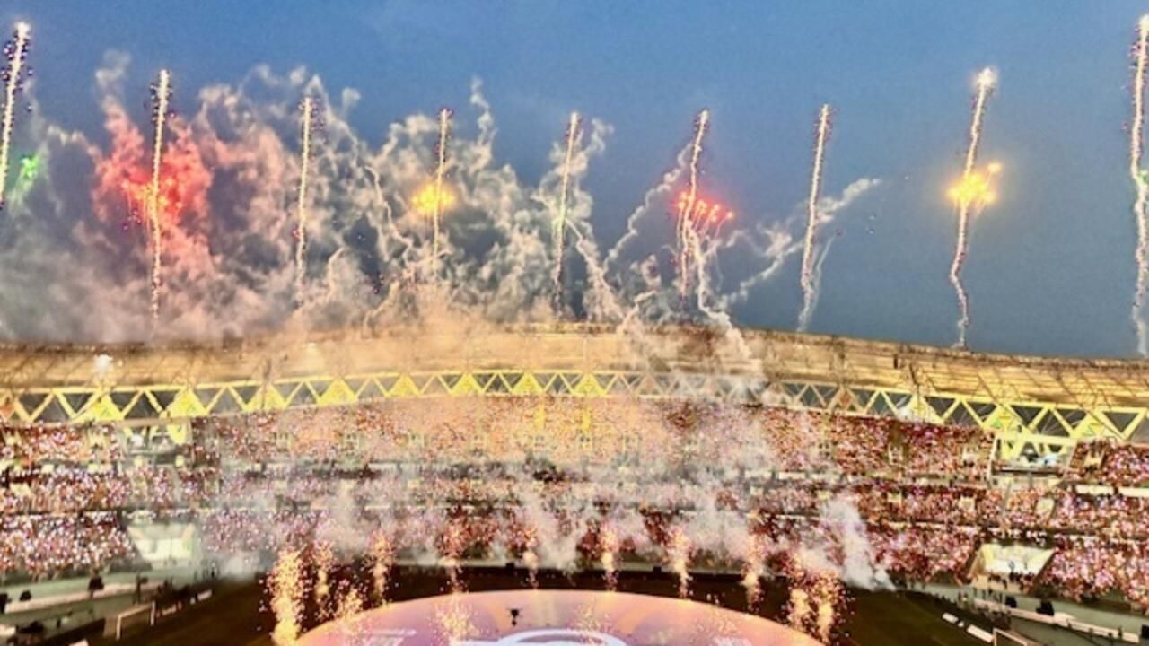 En images : Alpha Blondy, "Coup du marteau", feux d'artifices... Revivez la cérémonie de clôture