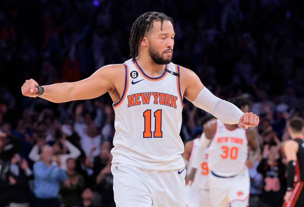 Jalen Brunson propels Knicks to season-saving win over Heat