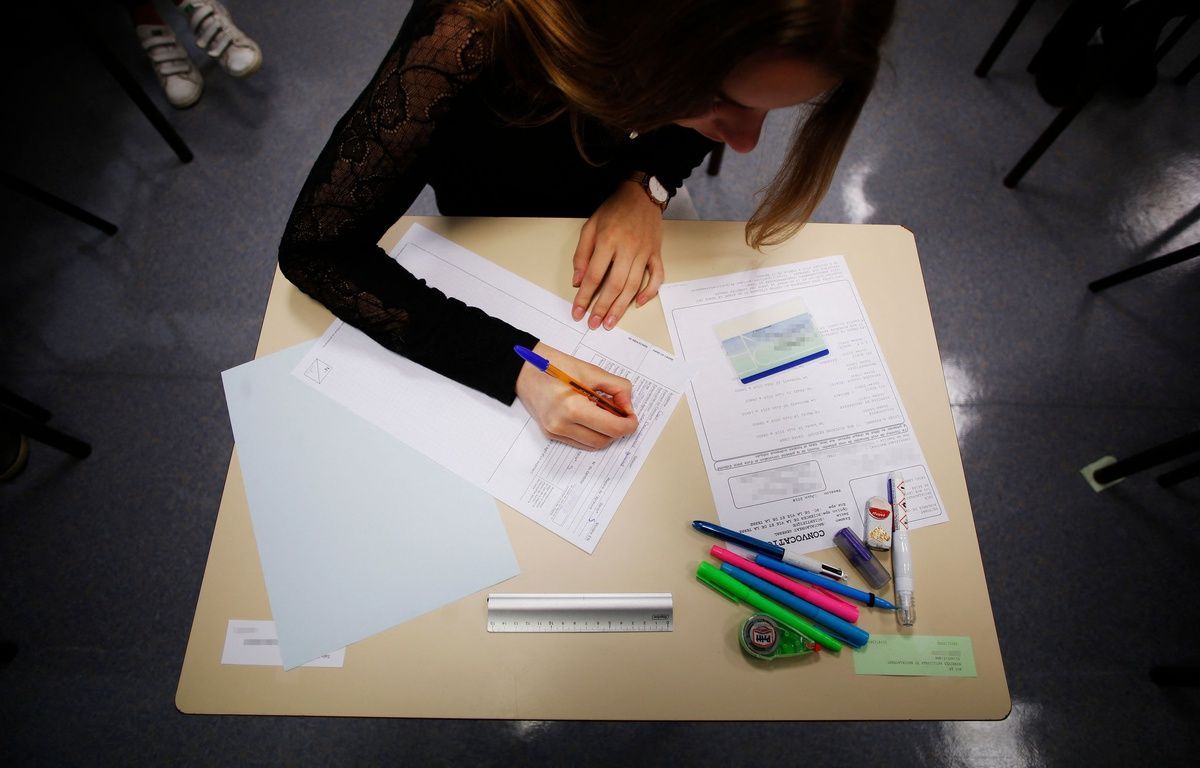 Un professeur jugé en octobre pour avoir brûlé des copies du bac à Paris