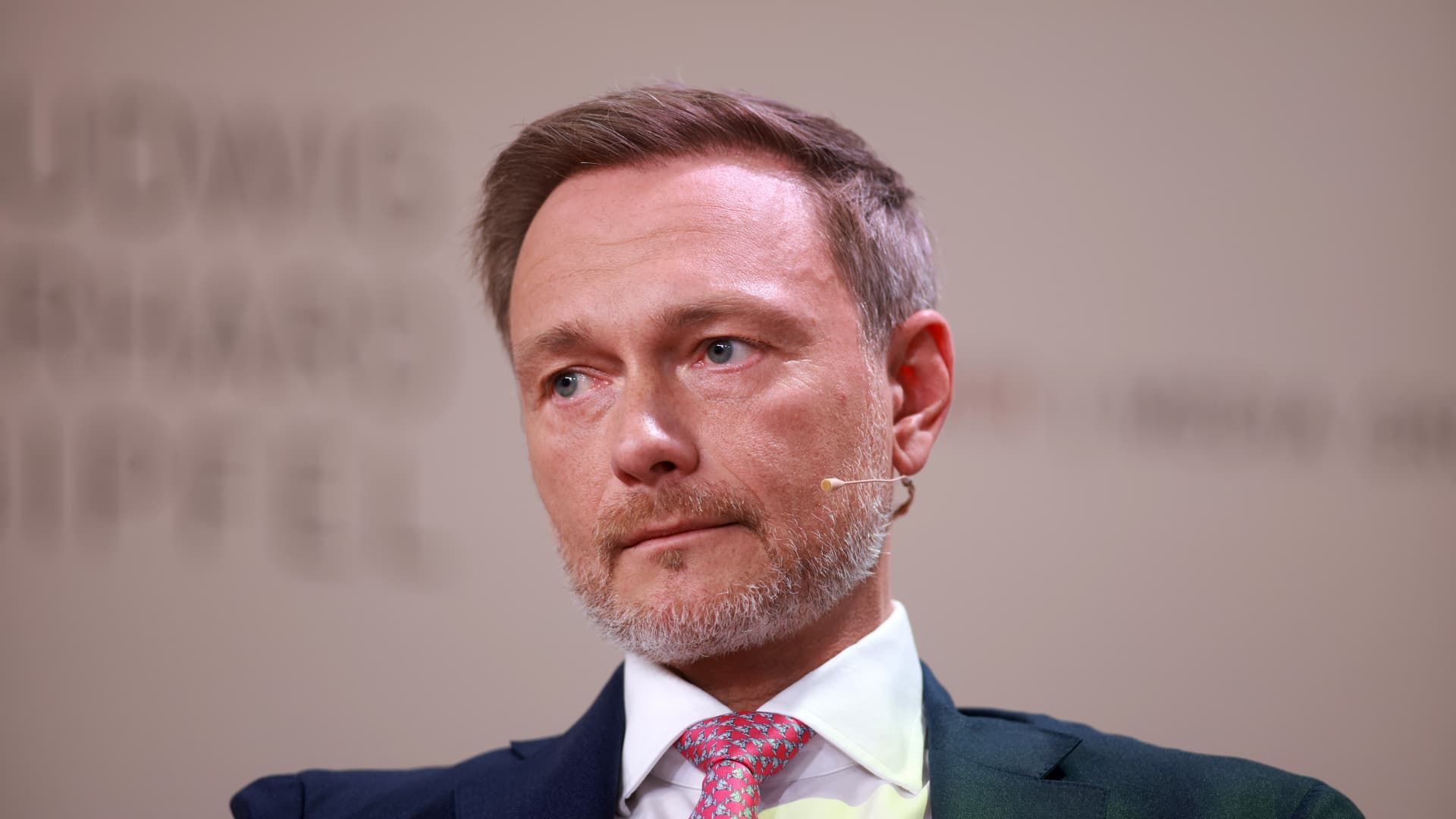 US needs to be 'mature' over debt ceiling negotiations, Germany's Lindner says at G-7