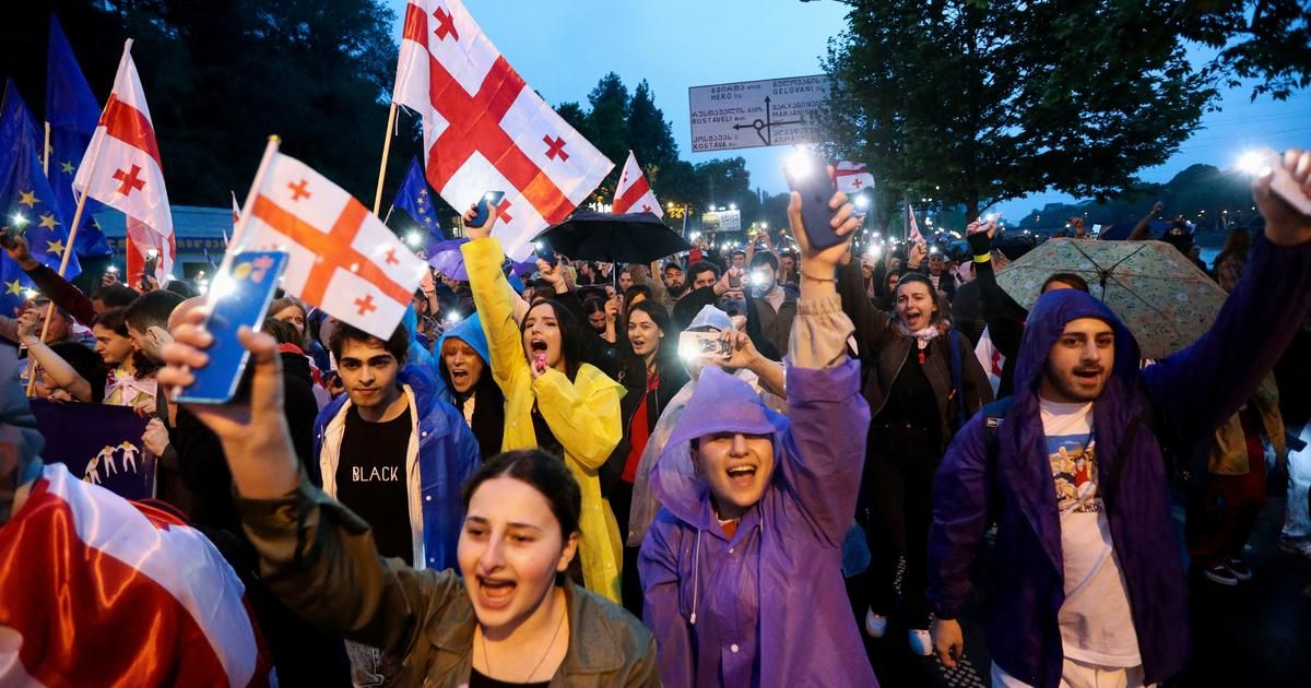 Géorgie: des milliers de manifestants contre la loi sur l'"influence étrangère"