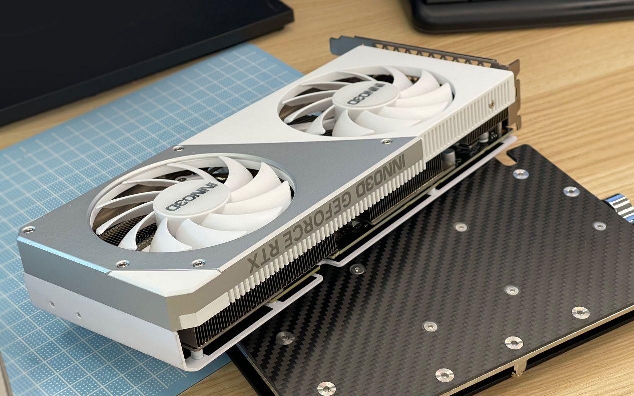 Inno3D masque habilement les câbles de ses nouvelles GeForce RTX 4060 Ti et 4070