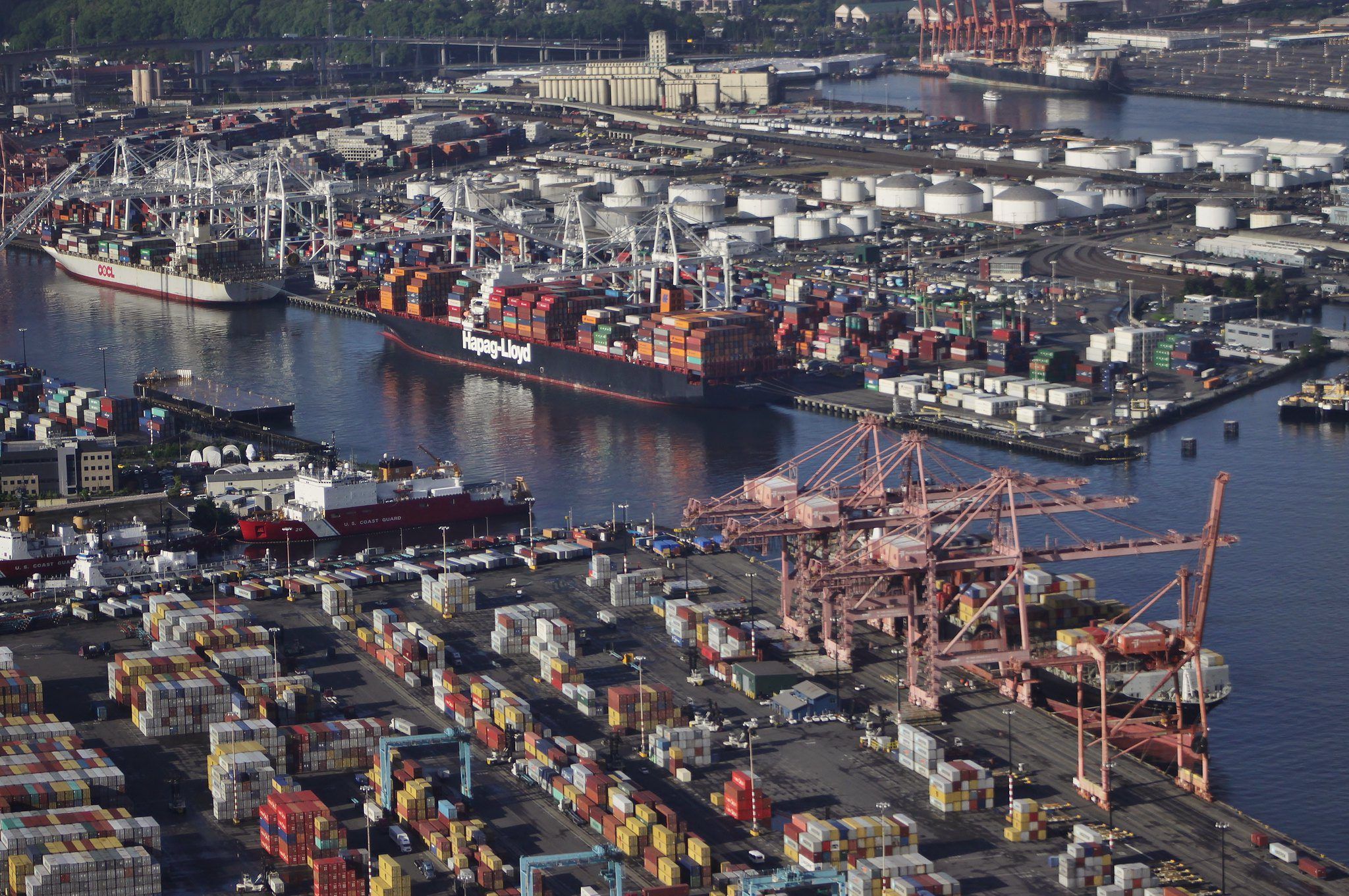 PMA Says US West Coast Port Workers Shut Down Port of Seattle; Workers' Union Denies Claim