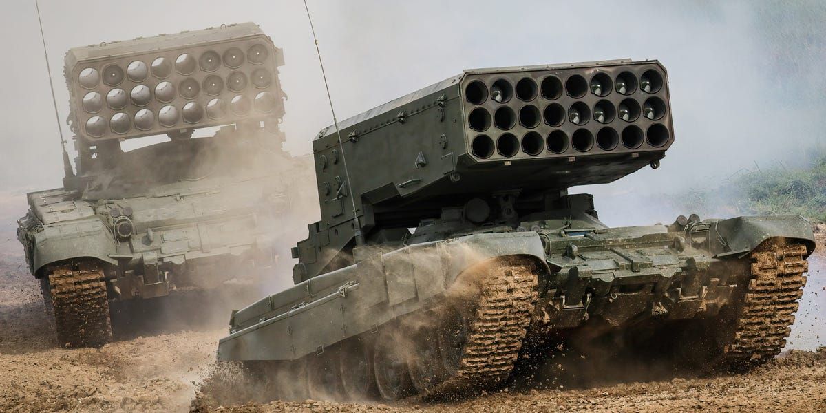 Ukraine Destroys 2 Prized TOS-1A Russian Rocket Launchers With US Howitzers