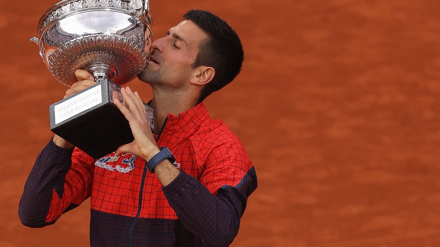 Roland-Garros 2023 : Novak Djokovic domine Casper Ruud en finale et s'adjuge un 23e titre record en Grand Chelem