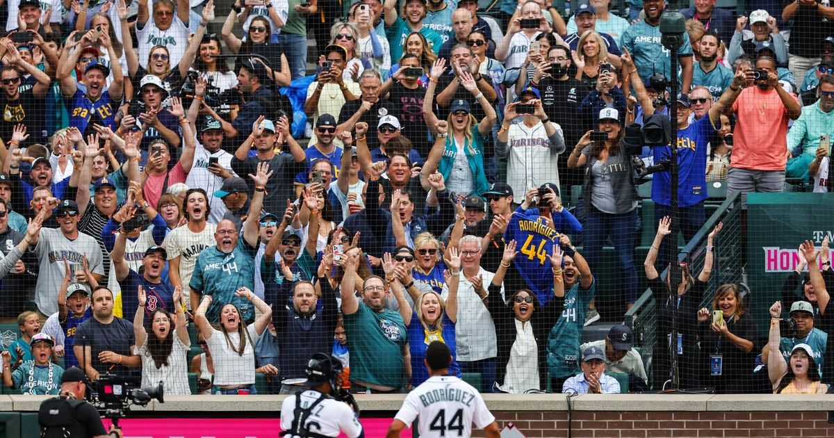 Julio Rodriguez gives T-Mobile Park fans a Home Run Derby performance they’ll never forget