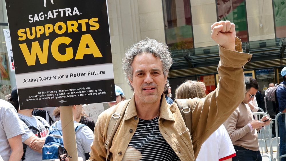 Industry Insiders Push for Federal Mediators to Avert SAG-AFTRA Strike