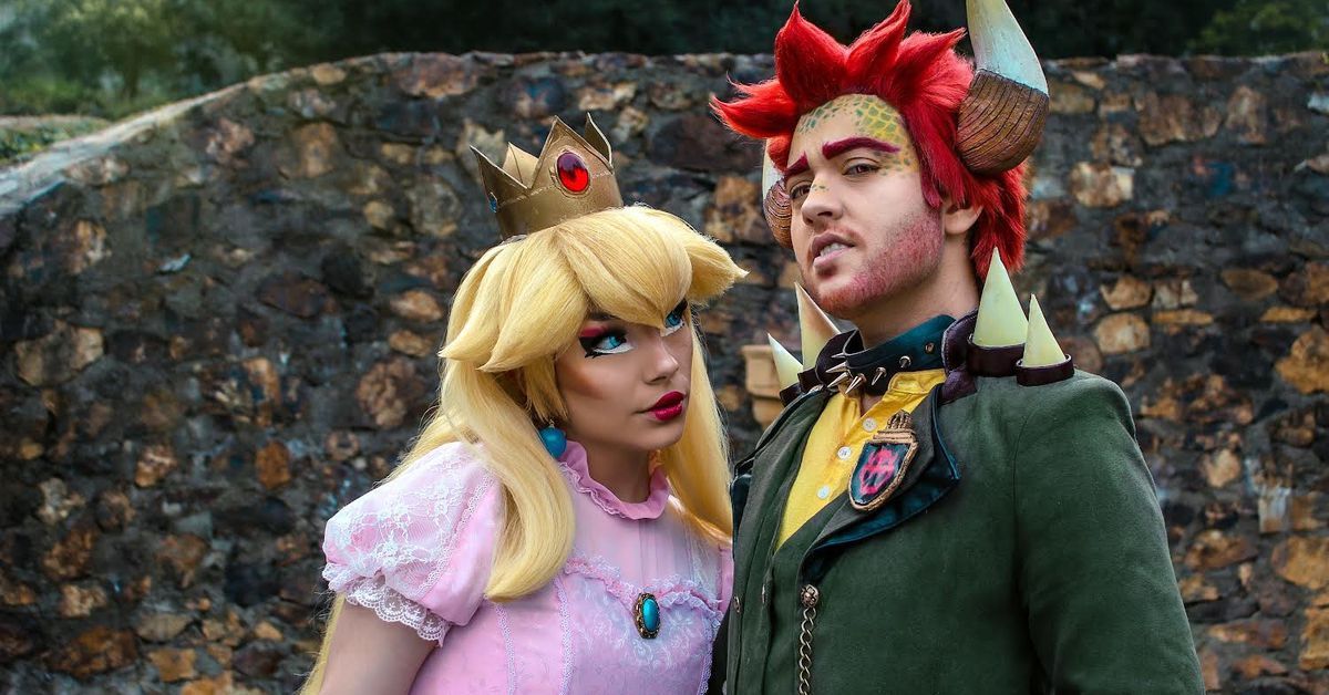 Lovebunny, DinoGraveyard are cosplaying a sexier Mario movie on TikTok