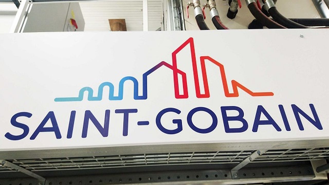 Saint-Gobain qui gagne plus de 3% sur le Cac 40, c’est grâce aux commentaires de son concurrent Kingspan