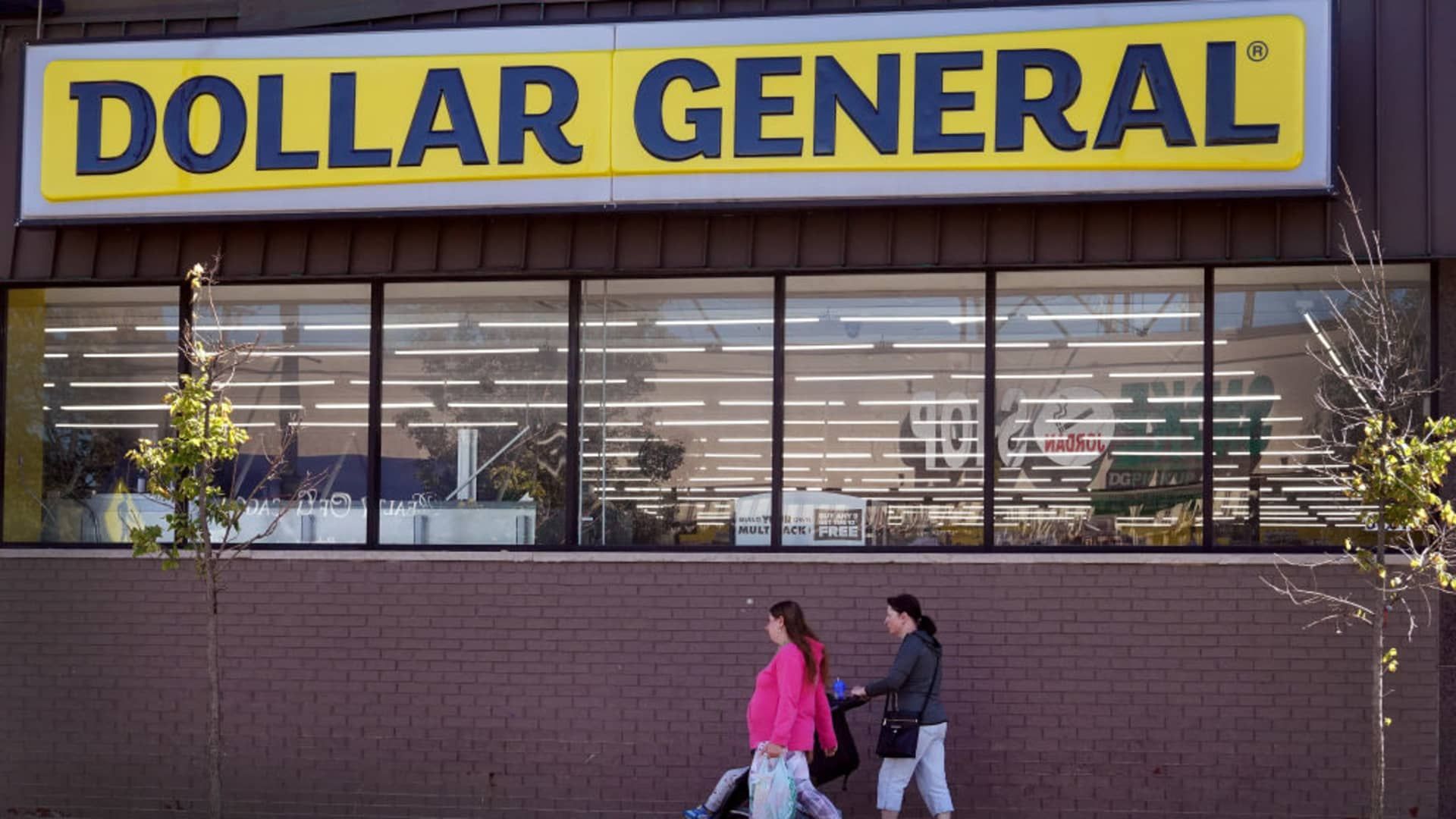 Dollar General, Labor Department settle over safety violations