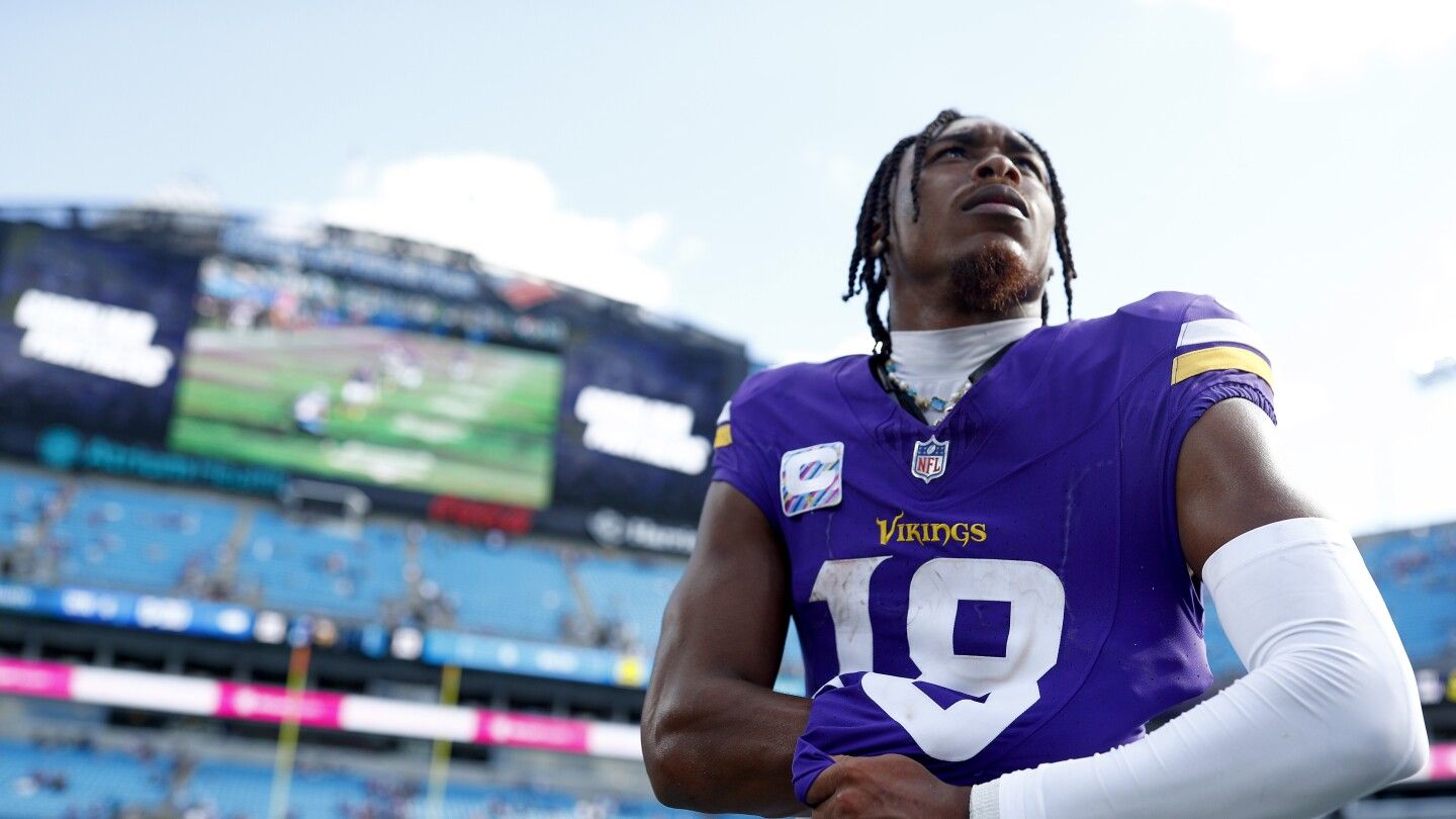 Vikings officially rule out Justin Jefferson for Sunday; elevate Sean Mannion