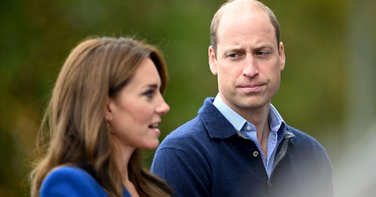 Quand soudain, le prince William interrompt une interview pour retirer une poussière du visage de Kate Middleton